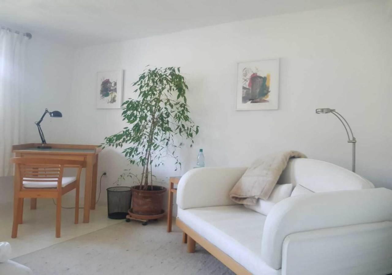 Aeltestes Haus In Quentel - Ferienwohnung 1 Mit Kleinem Garten Hessisch Lichtenau Экстерьер фото