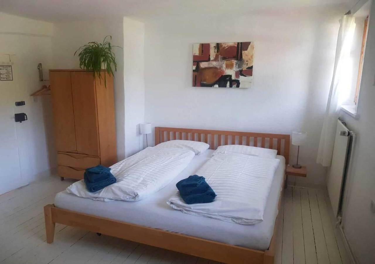 Aeltestes Haus In Quentel - Ferienwohnung 1 Mit Kleinem Garten Hessisch Lichtenau Экстерьер фото